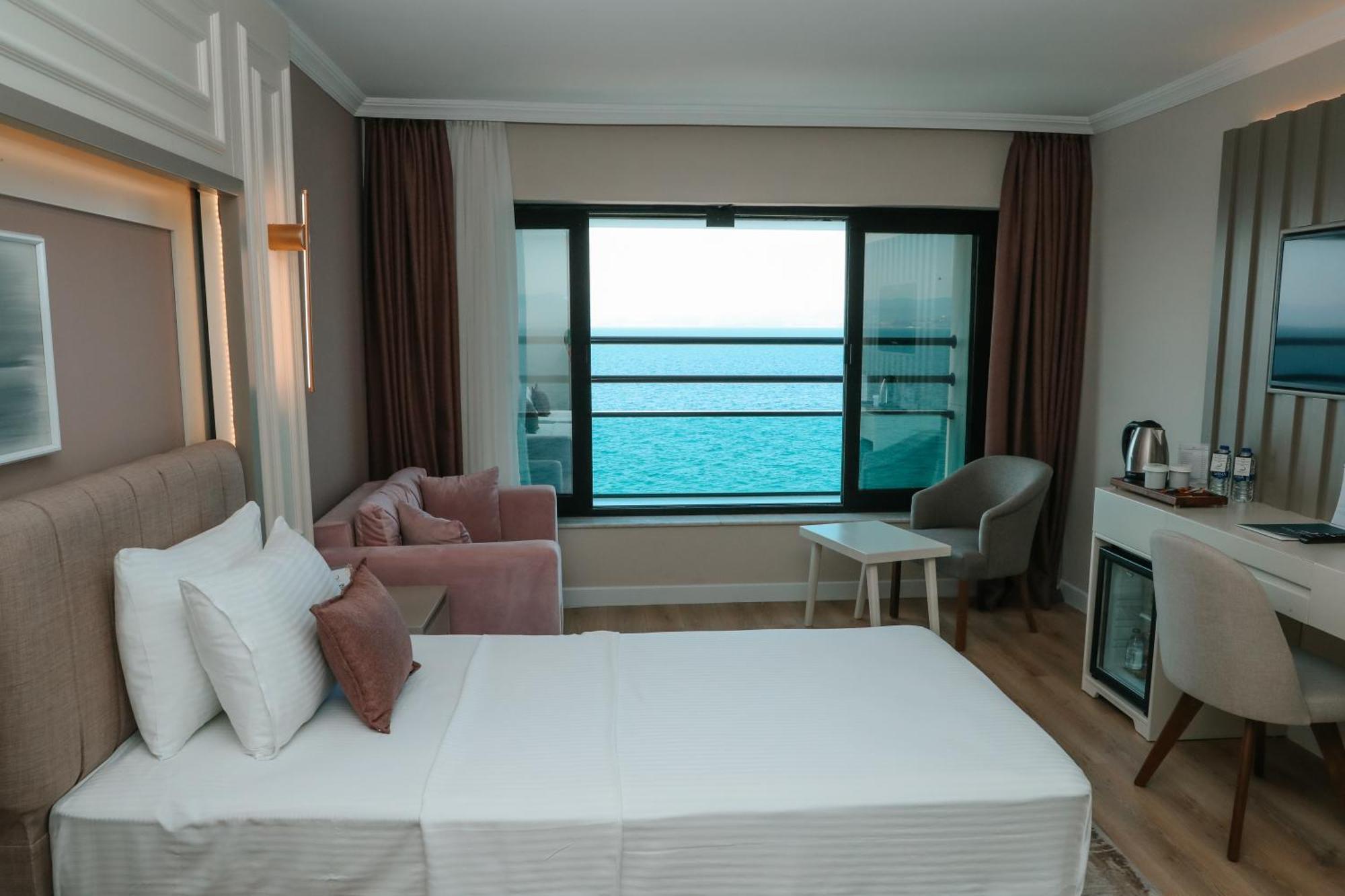 Vira Otel Suites Sinop Exteriér fotografie