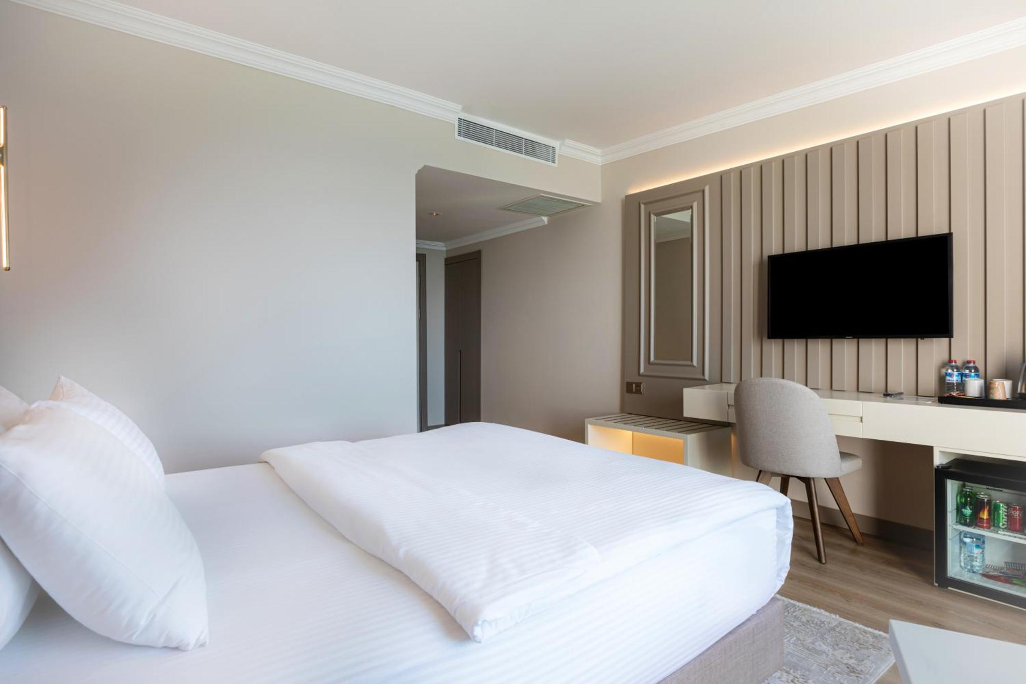 Vira Otel Suites Sinop Exteriér fotografie