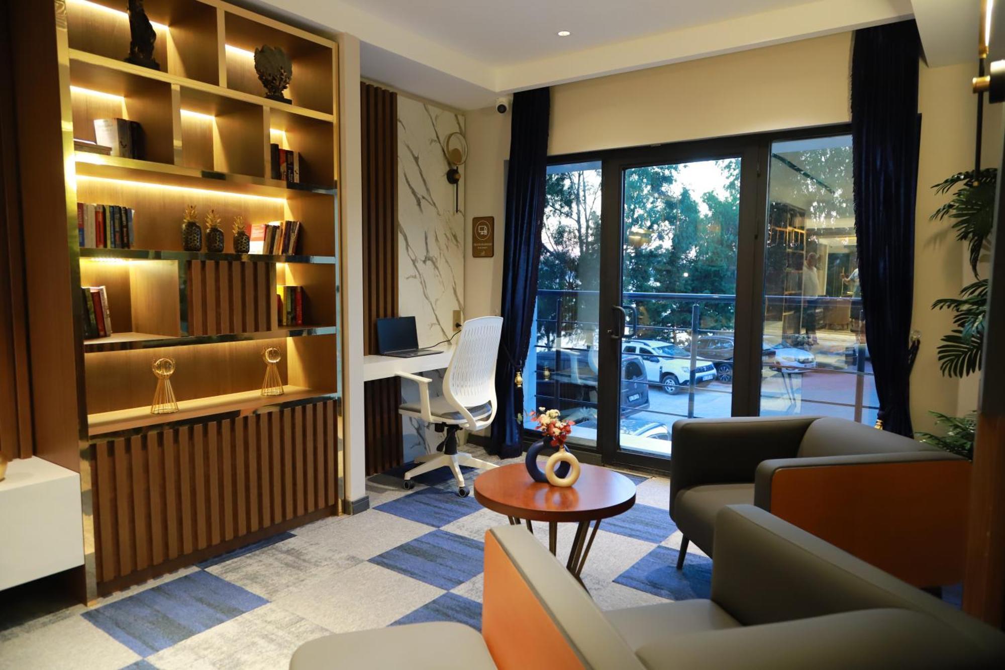 Vira Otel Suites Sinop Exteriér fotografie