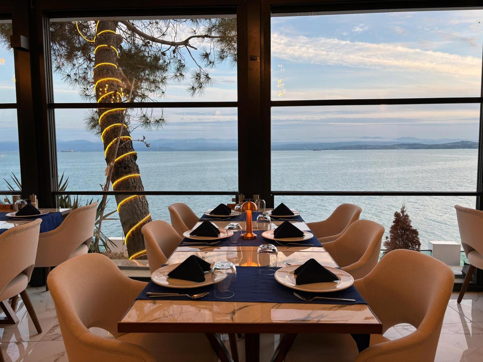 Vira Otel Suites Sinop Exteriér fotografie